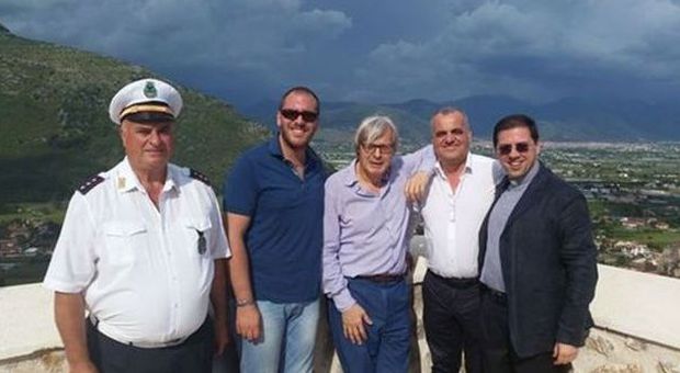 Latina, Vittorio Sgarbi visita le bellezze storico-artistiche di Monte San Biagio