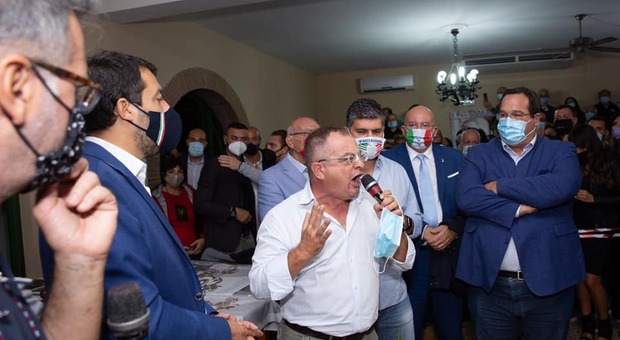 Caso Terracina, la Asl su Salvini: non è contatto primario del positivo, non deve stare in isolamento