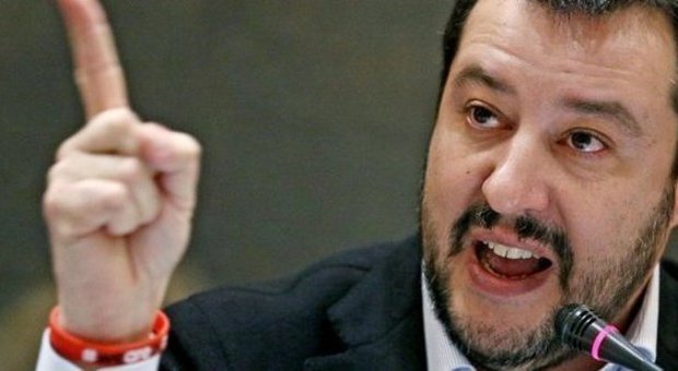 Charlie, Salvini avverte: "Milioni di islamici pronti a sgozzare e a uccidere"