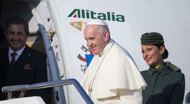 Papa Francesco in Georgia: «Trovare soluzioni politiche per i profughi»