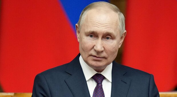 La Russia annulla le commemorazioni: «Rischio terrorismo». Ma è Putin che teme il dissenso