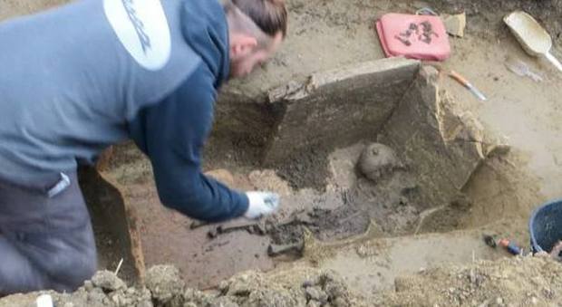 Mondolfo, dagli scavi del cantiere emerge una Necropoli romana