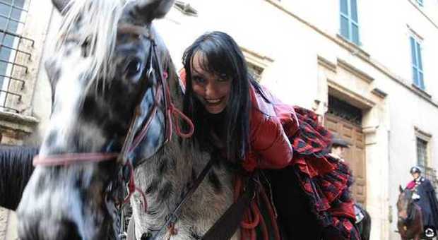 Rieti, bagno di folla per i Cavalli Infiocchettati Presenti anche i Lancieri di Montebello Vedi le foto più belle