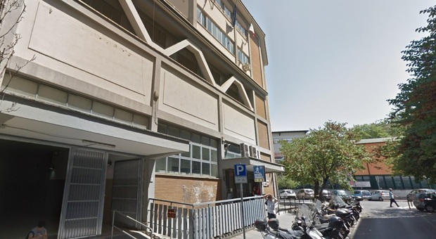 Covid a Roma, chiuso il II Municipio: «Positivi alcuni dipendenti, via alla sanificazione»