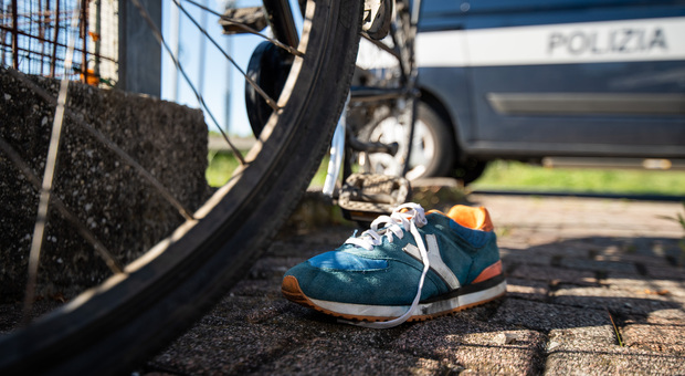 La bicicletta del ciclista di 57 anni investito dall'auto del 90enne a Breda di Piave