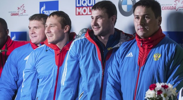 Doping, positivi altri tre atleti russi di bob a Sochi: squalificati a vita