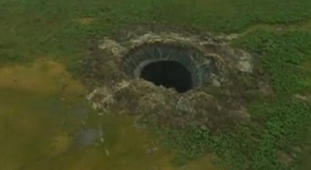 Cratere misterioso in Siberia, dopo l'ipotesi Ufo la spiegazione degli scienziati