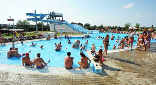 L'area divertimento del polo natatorio: le vasche hanno bisogno di manutenzione