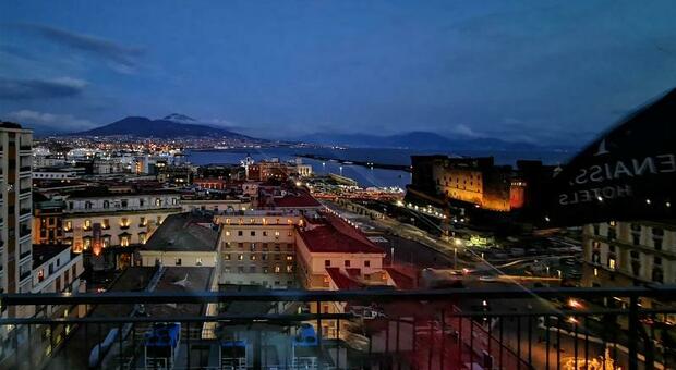Vista dal Renaissance Naples Hotel
