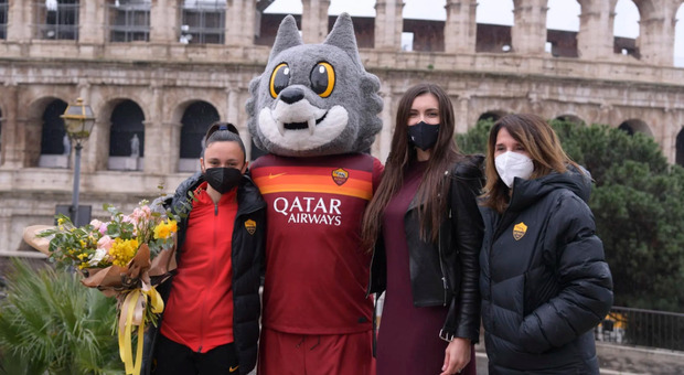 Roma Cares, Amra Dzeko e Betty Bavagnoli al Colosseo per dire stop alla violenza sulle donne