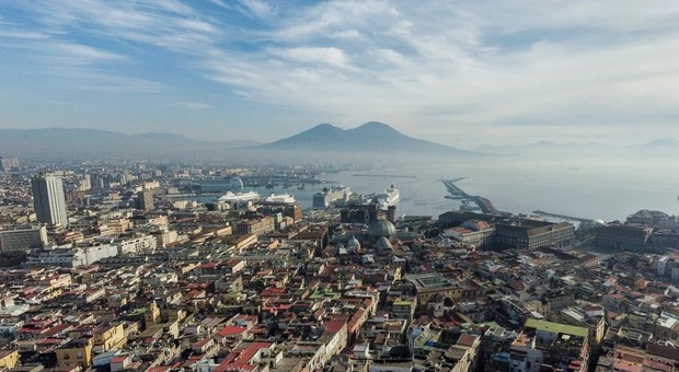 Napoli vista dall'alto, il bilancio: servizi da ripensare nelle idee dei candidati a sindaco