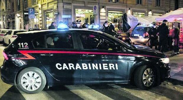 Milano: risse, coltellate e rapine. Ecco le (lunghe) notti delle baby gang