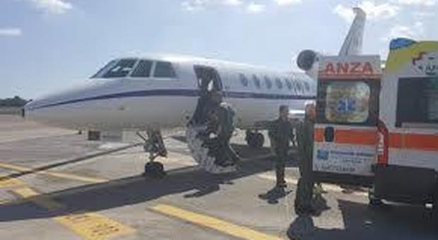 Aeronautica, bimbo di 2 mesi in pericolo vita, trasporto urgenza da Catania a Roma