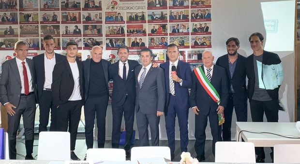 Premio Manlio Scopigno e premio Felice Pulici, il manager della Juve Fabio Paratici «legge» la serie A: Atalanta al pari di Inter e Napoli