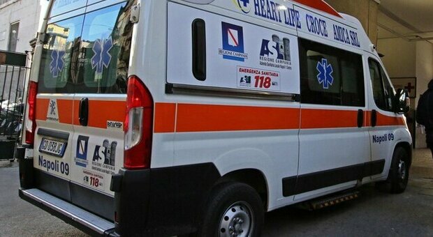 Ritrovata ambulanza a Napoli: erano state rubate a Valmontone