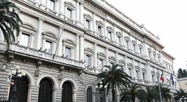 Bankitalia taglia stime crescita Italia 2023 a +0,3%