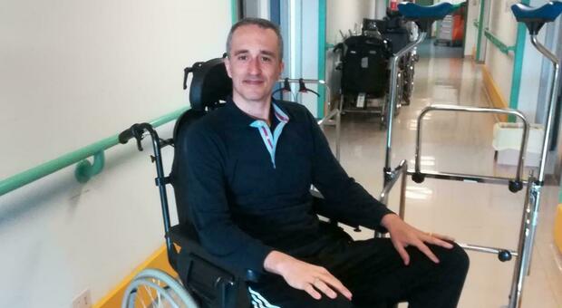 In sedia a rotelle dopo un antibiotico, crowdfunding per aiutare Fabrizio Gentili