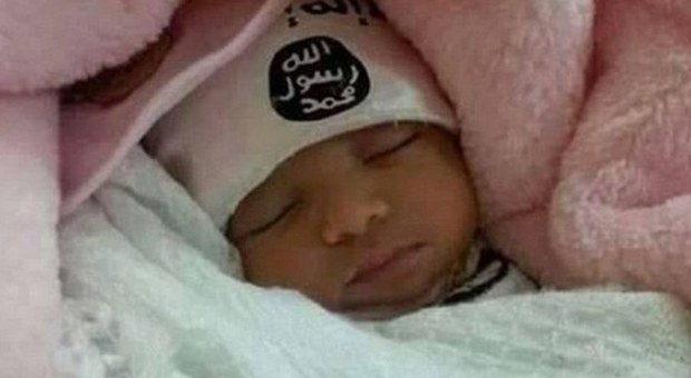 Isis, il merchandising dello Stato Islamico: cappellini, vestiti per bambini e anelli