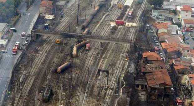 Una foto aerea scattata dopo il terribile incidente ferroviario