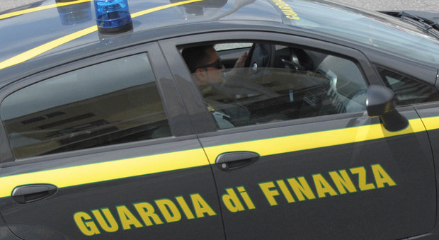 Brescia, società offriva pacchetti «all inclusive» per maxi frode fiscale: 20 arresti e 84 indagati