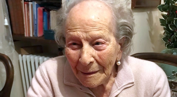 Giusy, 108 anni, la maestra più anziana d'Abruzzo star su TikTok: «Allora eravamo delle vere vice mamma»