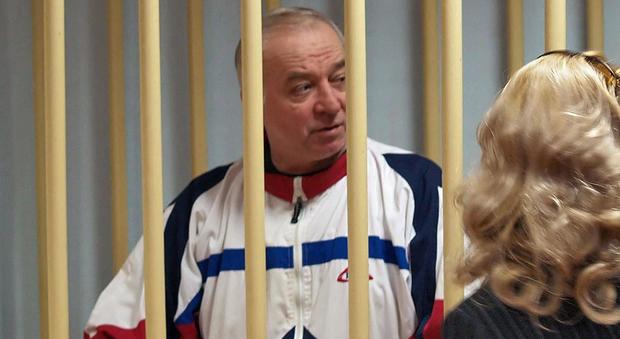 Skripal, la figlia Yulia migliora: "Non è più in condizioni critiche". Smentite le previsioni dei medici
