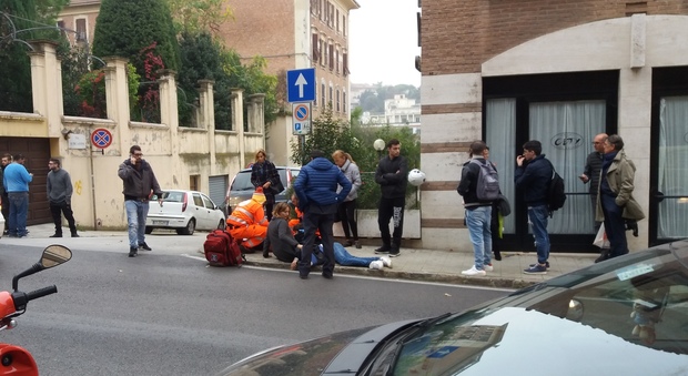 Undicenne travolto su corso Matteotti da un'auto: portato in ospedale