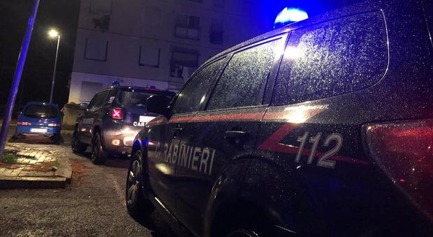 Milano, sparatoria in un bar: ferito un 40enne, è grave