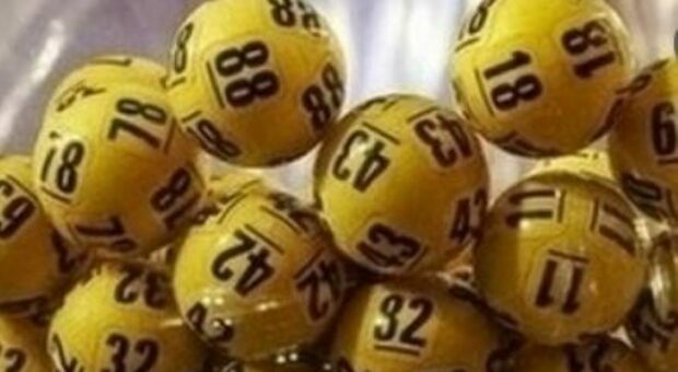 Lotto, SuperEnalotto, 10eLotto, Extra e Simbolotto: estrazione di oggi sabato 11 giugno 2022. Numeri e combinazione vincenti