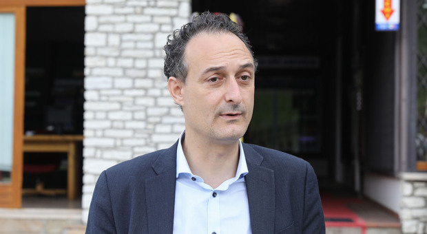 Il neo candidato sindaco Giuseppe Vignato esclude dalla squadra il predecessore Massaro