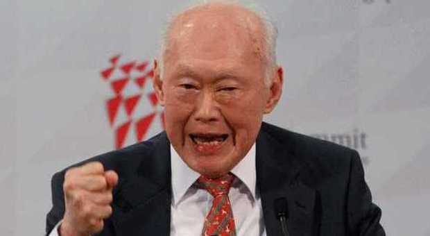 Singapore, morto il leader Lee Kuan Yew: sette giorni di lutto nazionale