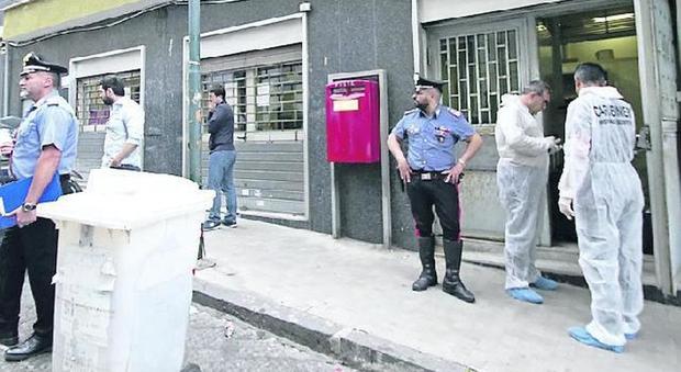 Napoli, la banda del buco colpisce ancora: alle Poste la stessa gang di piazza Carità