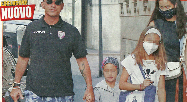 Eros Ramazzotti e Marica Pellegrinelli con i figli Gabrio Tullio e Raffaella Maria (Nuovo)