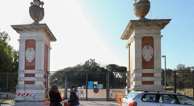 Napoli, riapre il parco Virgiliano: «Alberi messi in sicurezza dopo i danni del maltempo»
