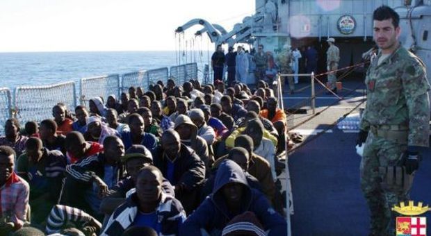 Lampedusa, nuova tragedia in mare: ​peschereccio si ribalta, almeno 6 morti