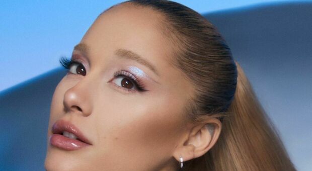 Ariana Grande, nuovo singolo in arrivo: l'annuncio social scatena i fan