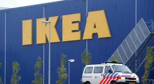 Ikea venderà i televisori (low cost): accordo con la cinese Tcl