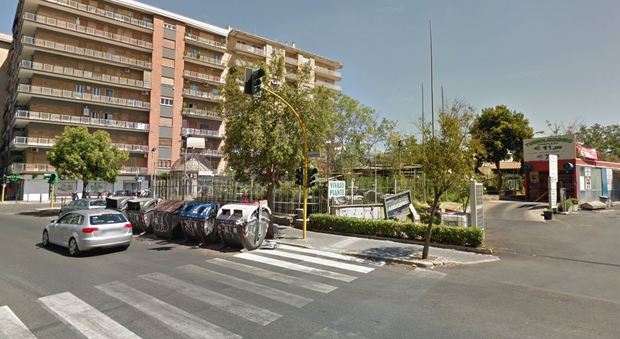 Roma, ragazza travolta da una moto: trasportata d'urgenza al Vannini