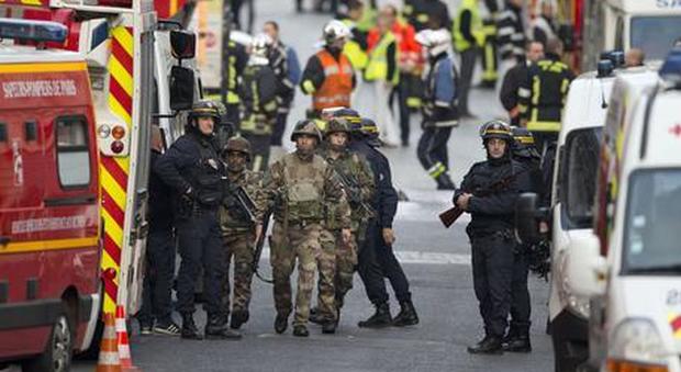 Francia, preparavano attentato: 2 arresti, trovato esplosivo Tatp Allerta 007 per le presidenziali