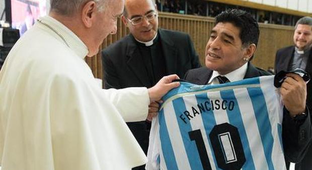 Papa Francesco ai calciatori del Villareal: «Il segreto del calcio è l'umiltà»