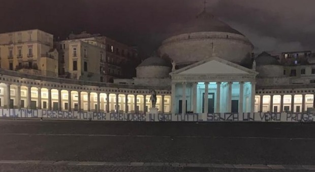 Napoli, la nuova contestazione: «Ancelotti per prenderci in giro»