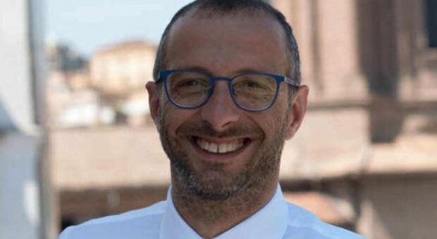 Matteo Ricci ora va cena dalle famiglie italiane: il tour del sindaco parte da Matera