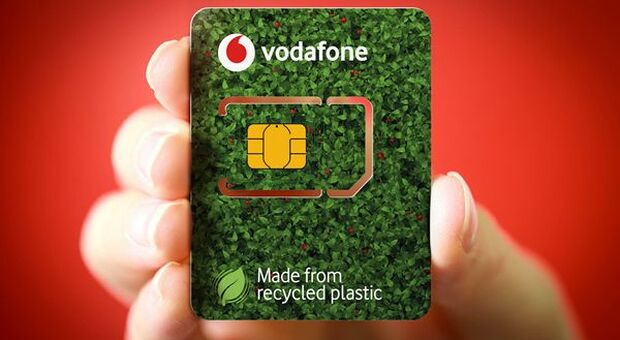 Ambiente, Vodafone lancia la Eco-SIM realizzata con plastica riciclata