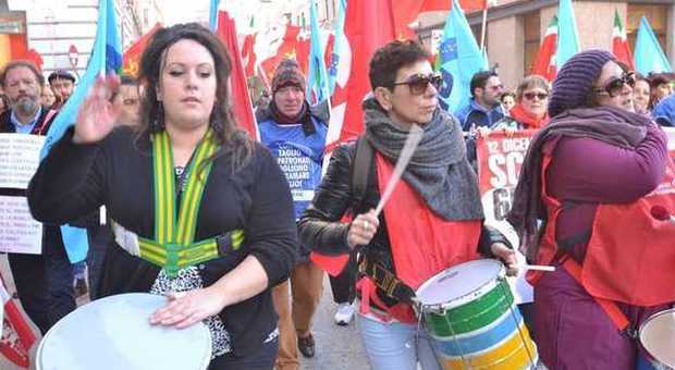 Ghiselli: "Ripartire dal lavoro e dai diritti" Tutti gli eventi della Cgil nelle Marche