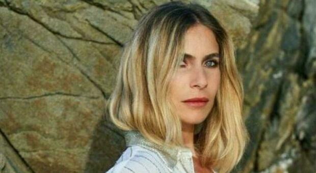 Ex Miss Italia racconta momento traumatico, Eleonora Pedron: «Mi sono ritrovata mio padre sulle ginocchia con la faccia piena di sangue»
