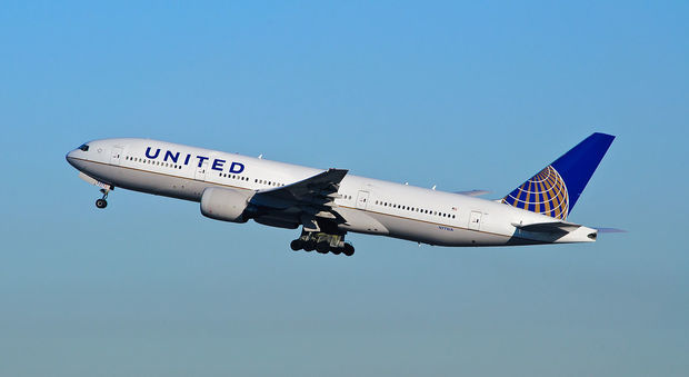 Usa, turbolenze su un volo United Airlines: dieci persone finiscono in ospedale