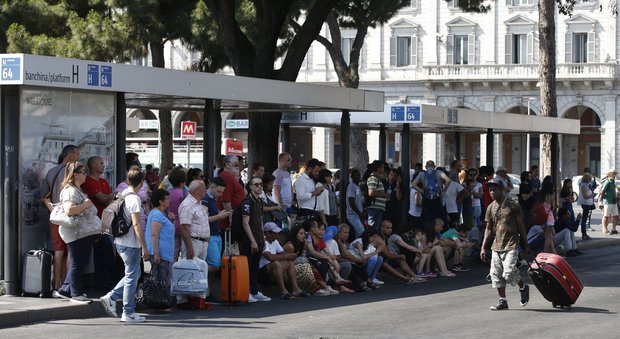 Roma, venerdì 4 ore di sciopero dei trasporti: a rischio bus e metro