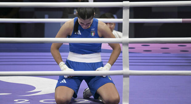 Angela Carini torna a vincere dopo le polemiche con Imane Khelif, l'azzurra si aggiudica il titolo 63 kg donne