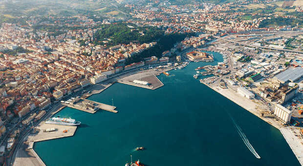 Il porto di Ancona: investimenti in programma per 15 milioni