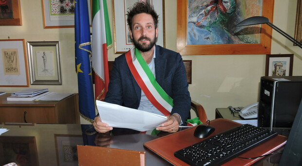 Il sindaco di Genzano, Carlo Zoccolotti